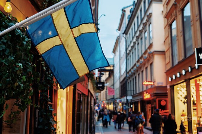 3-Hour Private Walking Tour in Stockholm - City Hall and the three golden crowns