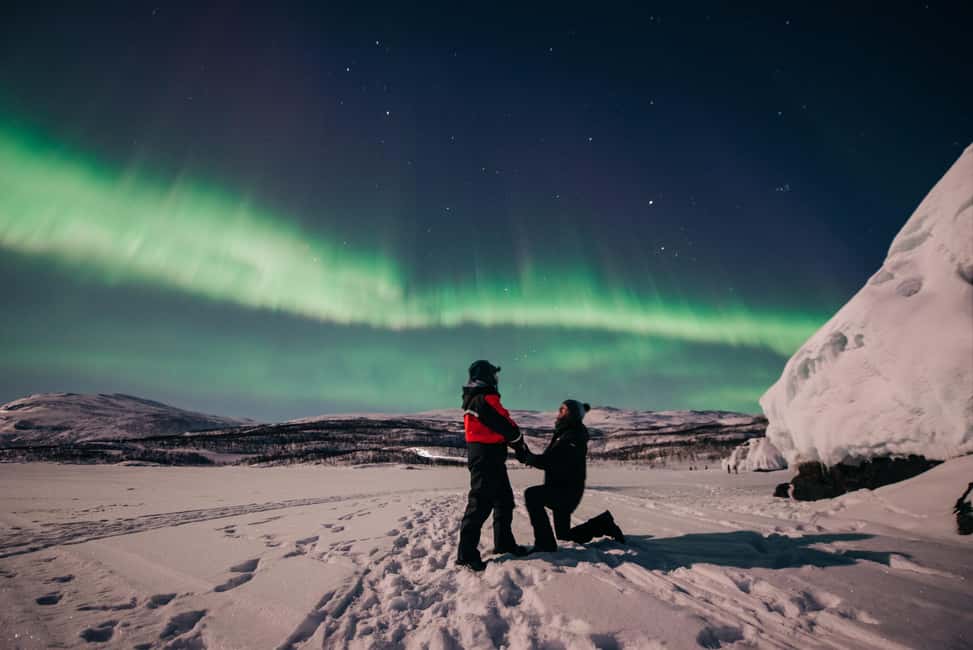 Abisko: Aurora Car Chasing Tour with Photographer - Why the photographer changes the whole experience