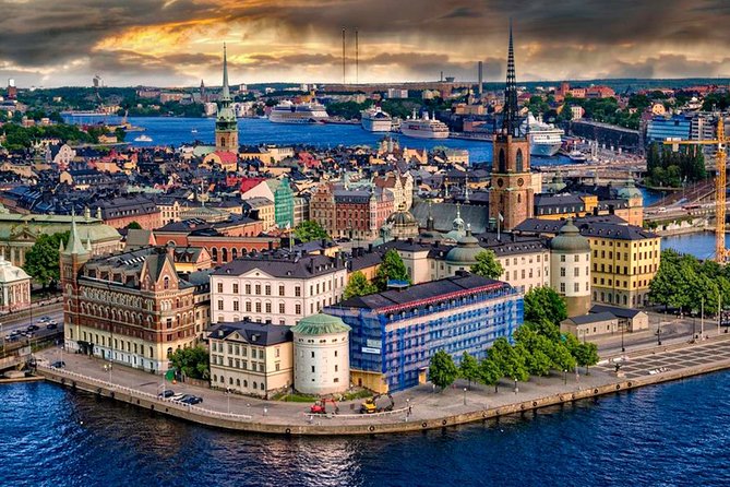 Airport Transfer: Airport ARN to Stockholm by Business Car - How the service handles luggage