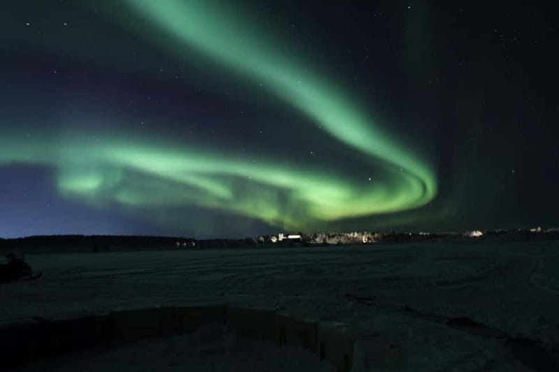 Aurora Hunt on Snowmobile - small groups - Key points to know before booking