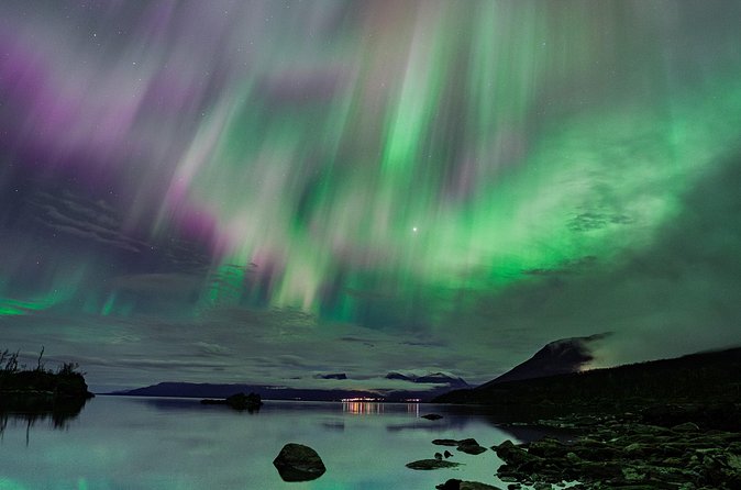 Autumn Abisko Aurora Chase - Warm drinks, fires, and surviving the cold