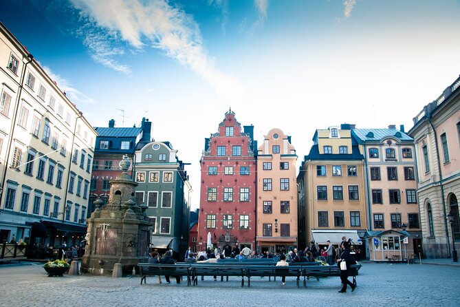 Best of Stockholm Walking Tour-3 Hours, Small Group max 10 people - The Royal Palace and St. George’s Dragon
