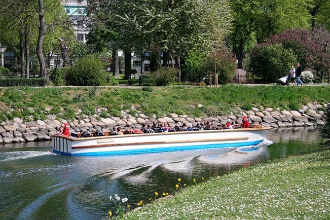 Canal Sightseeing Boat Tour of Malmö - The guides are the real wild card