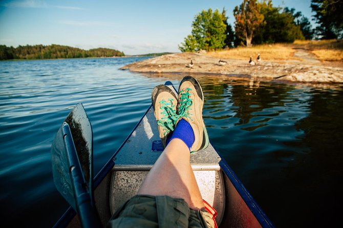 Canoe adventure in Stockholm Archipelago - Safety first, then simple paddling lessons