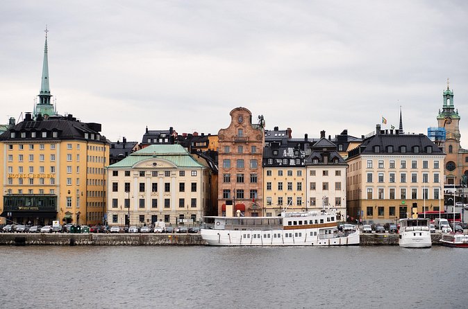 Discover Stockholm’s most Photogenic Spots with a Local - Price, pace, and what you actually receive