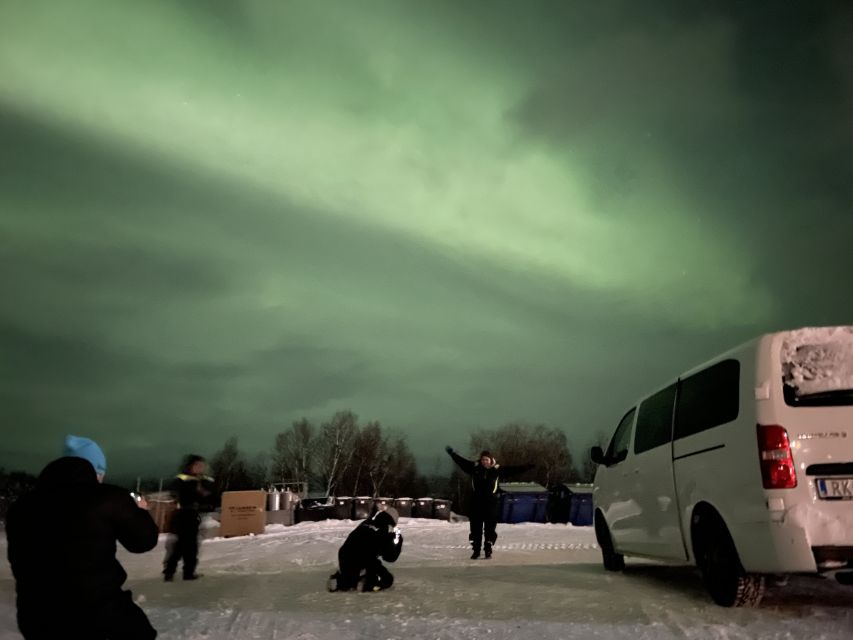 From Kiruna: Abisko National Park Northern Lights Tour - What makes the guides important