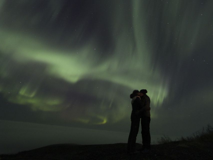From Kiruna: Northern Lights Guided Husky Sledding Adventure - From Kiruna streets to Kalixforsbron’s snowy silence