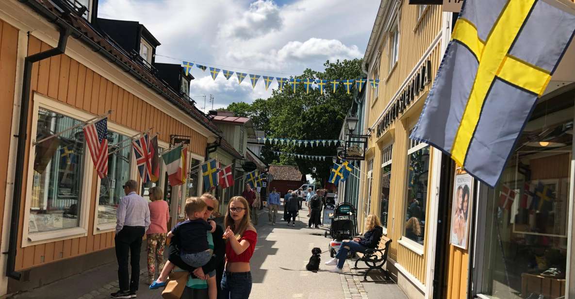 From Stockholm: Guided Day Trip to Sigtuna City - Seeing stone churches from before 1100
