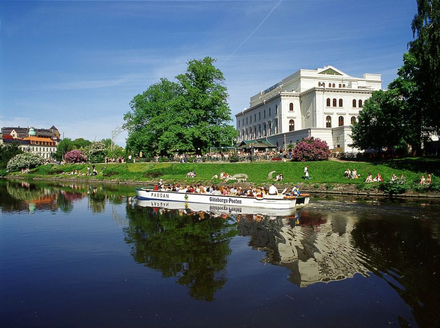 Gothenburg: 24 Hour Hop On–Hop Off Bus and Boat Tour - Lilla Bommen and Eriksberg from the water
