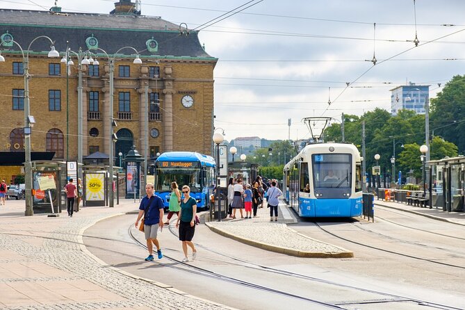 Gothenburg Cathedral and City Highlights – Private Walking Tour - Kungsportsavenyen brings cafés and city energy