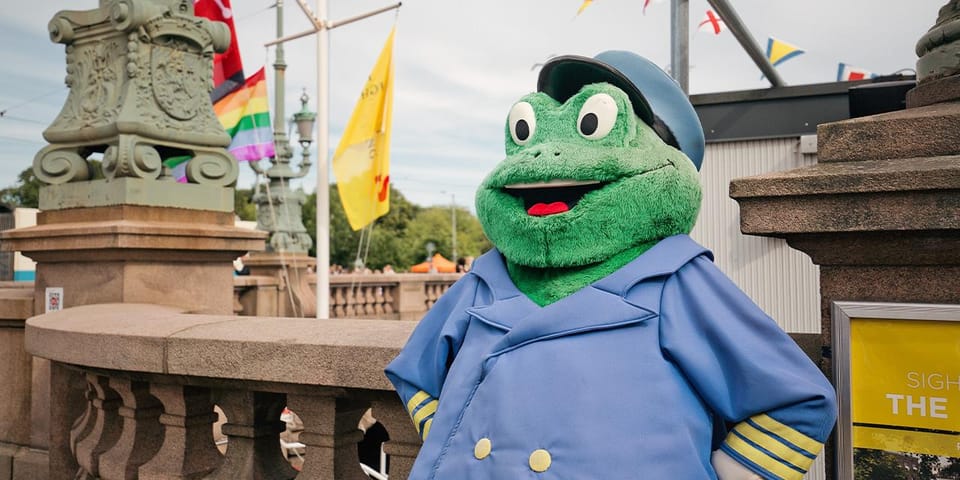 Gothenburg: City Canal Sightseeing Cruise - Who will enjoy the Paddan most