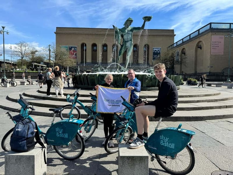 Gothenburg: City Highlights Bike Tour with Transfer - Gustav Adolf Square and old civic Gothenburg