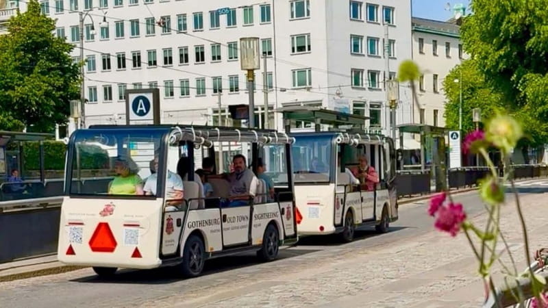 Gothenburg: Old Town Sightseeing Tour - Booking flexibility and timing