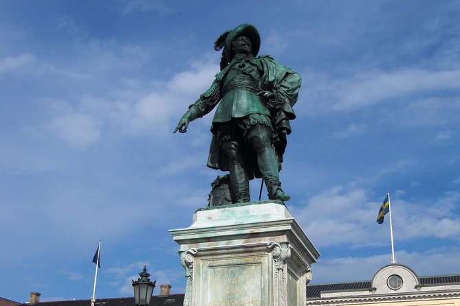Gothenburg - Private Historic Walking Tour - Seeing Gothenburg by tram or bus