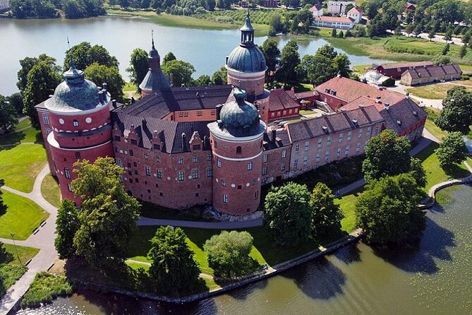 Grand Castle Tour Drottningholm and Gripsholm (private service) - Guide quality makes the biggest difference