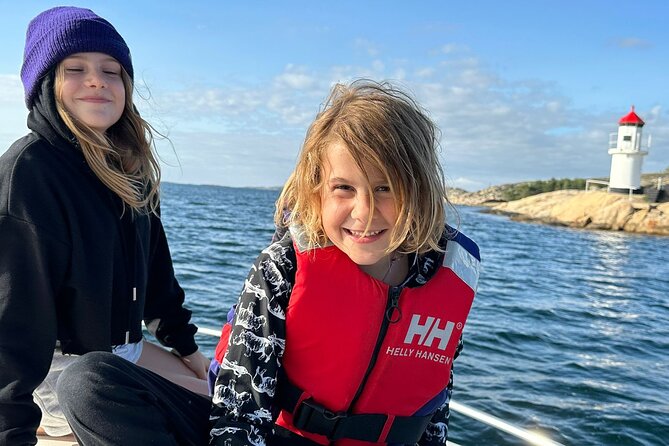 Grebbestad Boat Tour - Timing, language, and weather planning