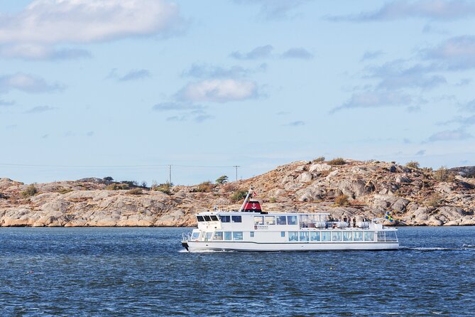 Guided boat tour to Vinga in Gothenburg - The lighthouse is the island’s main target