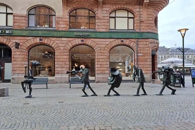Half Day Self-Guided Audio Walking Tour in Cosmopolitan Malmö - Why a battery pack is a smart idea