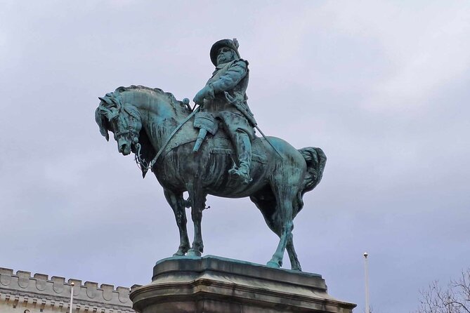 Half Day Self-Guided Audio Walking Tour in Cosmopolitan Malmö - Ending where you began