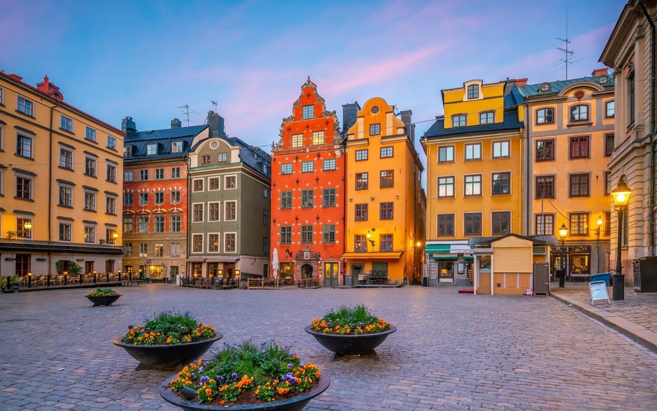 Jewish Gamla Stan and Jewish Museum Stockholm Private Tour - The Royal Palace and the route toward Berzelii Park
