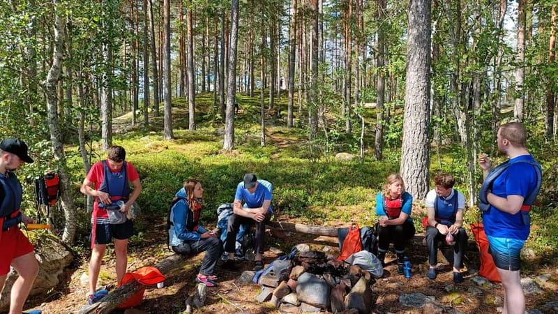 Johannisholm: Guided Canoe Tour on Lake Venjanssjön - Launching onto calm Venjanssjön
