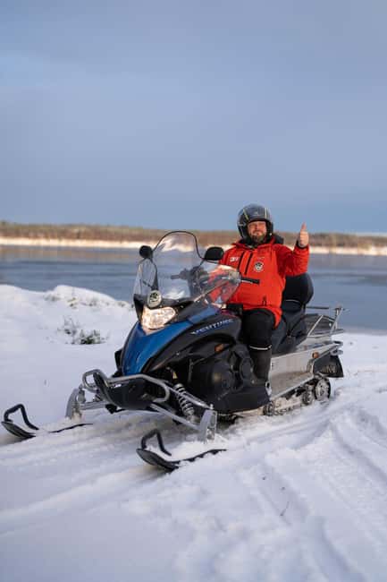 Kalix: Reindeer Safari in lapland - Feeding, photos, and a peaceful winter setting