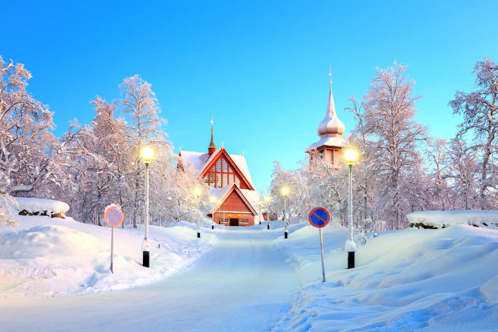 Kiruna: 3 hours city tour with guide - Old Kiruna and the city center on the move