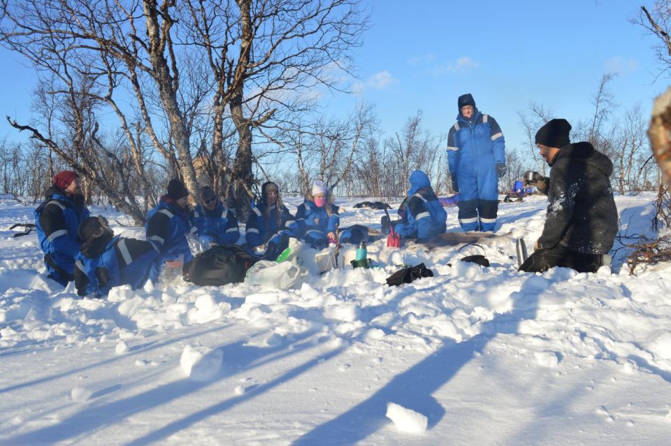 Kiruna: Build your own igloo overnight Tour - Who should book this overnight adventure?