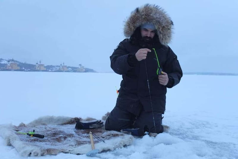 Lulea: Ice Fishing Tour in the heart of the city with Guide - What two hours gives you