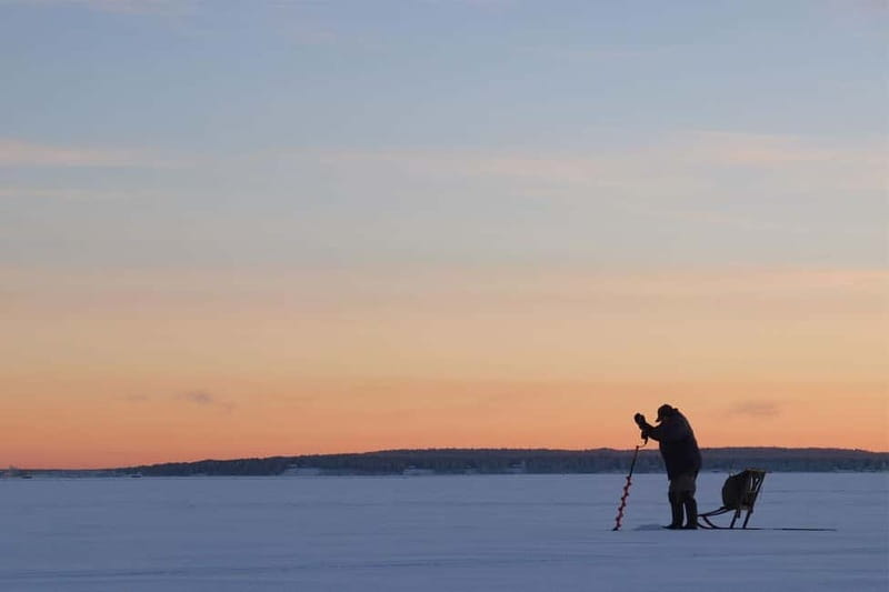 Lulea: Ice Fishing Tour in the heart of the city with Guide - Who will enjoy this most?