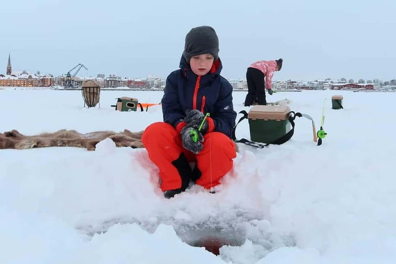 Lulea: Ice Fishing Tour in the heart of the city with Guide - Walking onto the frozen sea
