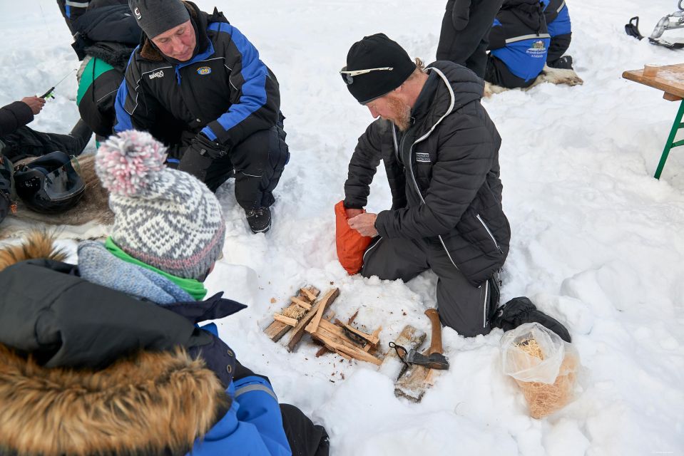 Luleå : Nordic Winter Skills - 3 hours including lunch - Lunch inside a traditional Sami teepee