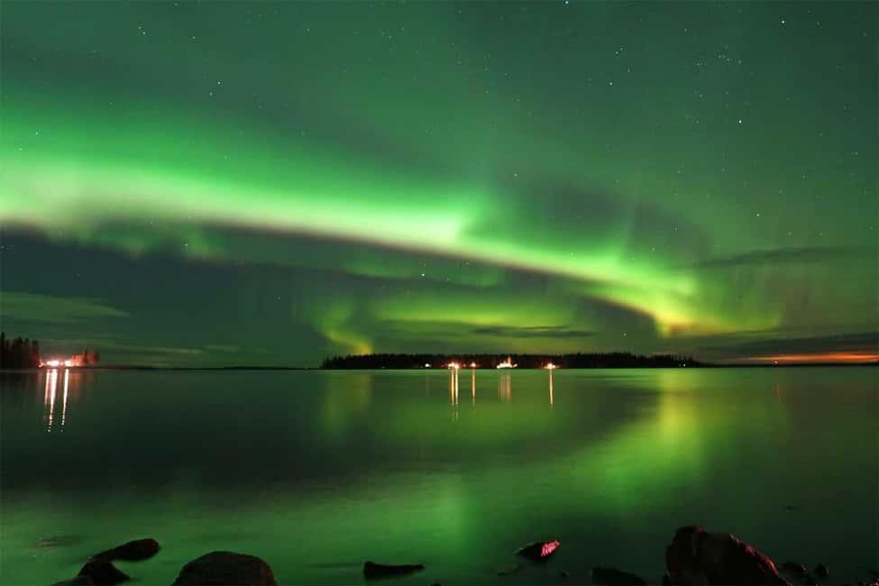 Luleå: Northern Lights Tour by Car with Swedish Treats - Key things to know before booking