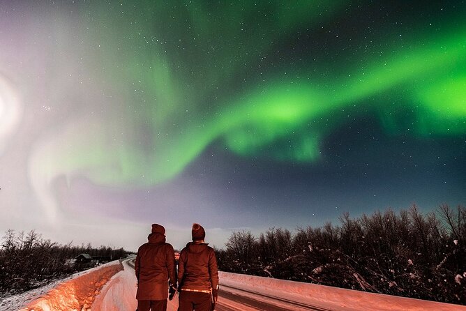 Magical Northern Lights Photography Tour Kiruna - Hot tea, cold wind, and the right clothing