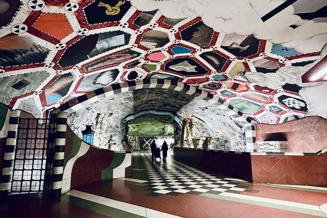 Metro Art Tour Stockholm - Universitet and the Humanistiska fakulteten stop