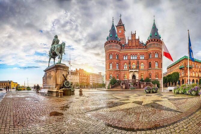 Old Town Helsingborg: Exploration Game and Self-Guided Tour - Oresundsparken, the longest stop on the route