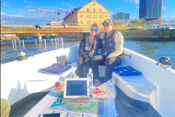 Private Boat Ride in Gothenburg with pickup - Feskekörka, the fish church by the water
