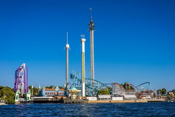 Private full day VIP city tour by limousine car in Stockholm - The Royal Palace and Storkyrkan