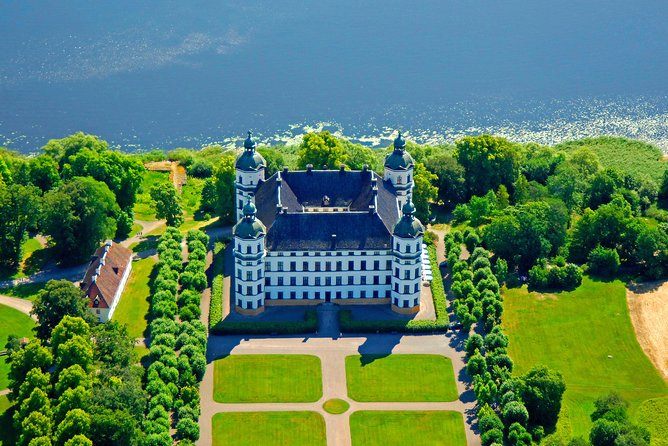 PRIVATE Skokloster Castle Tour and Viking Sigtuna City by VIP car - Skokloster Castle and Sweden’s Age of Greatness