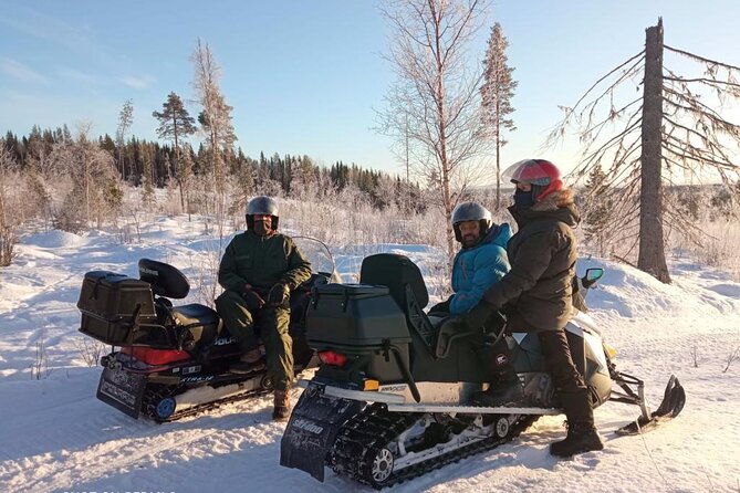 Private snowmobile day tours - Key points at a glance
