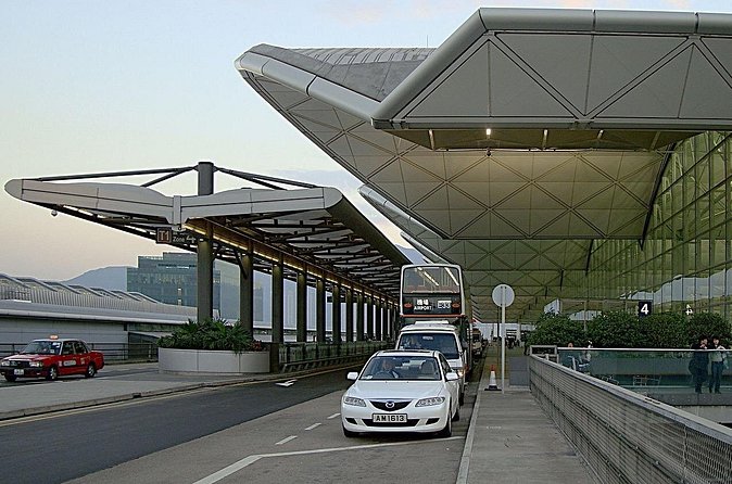 Private Transfer From Gothenburg Landvetter Airport to Gothenburg Hotels - A transfer, not a guided Gothenburg introduction