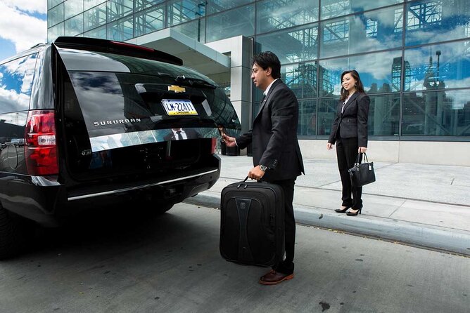 Private Transfer From Gothenburg Landvetter Airport to Gothenburg Hotels - The ride into Gothenburg