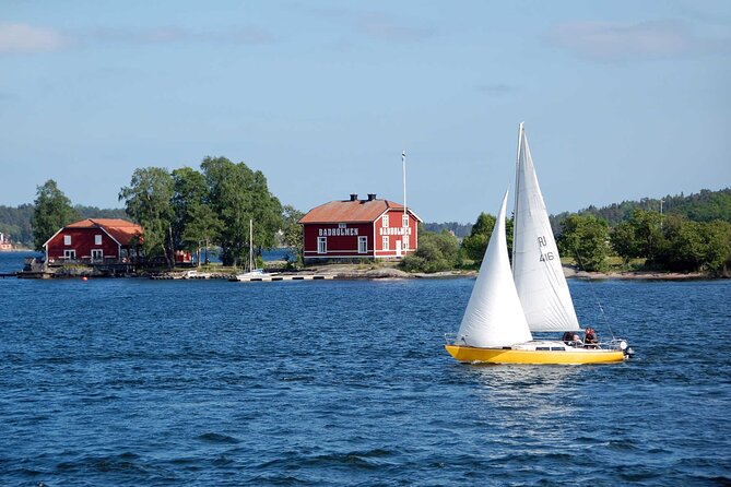 Private Yacht Cruise with Lunch or Dinner in Stockholm Archipelago - Who Will Enjoy This Private Sailing Most