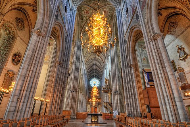 ROYAL Uppsala and VIKING Sigtuna PRIVATE Tour - Guides, communication, and the human side