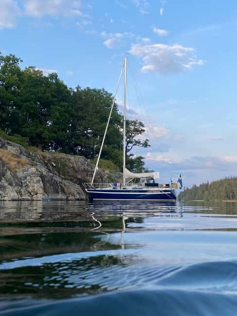 Sail & See -Private sailing Tour with Swimming & Sightseeing - Why a private boat is a good way to see Stockholm