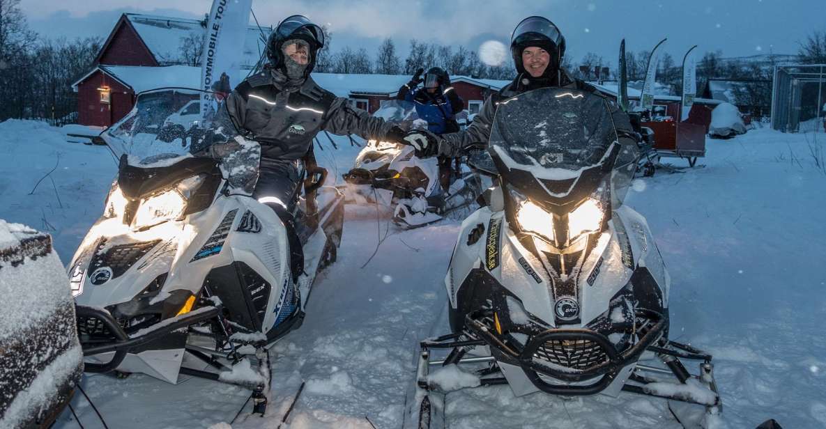 Snowmobile Adventure Abisko (Shared) - Getting to the red-and-white starting point in Abisko