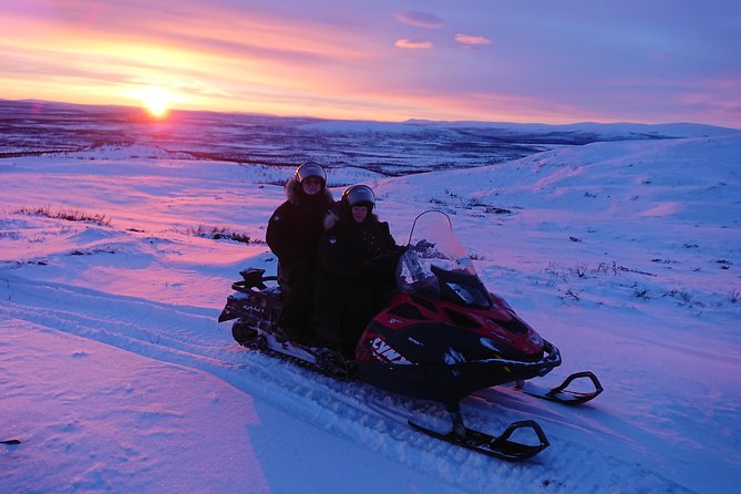 Snowmobile Safari to Lapland viewpoint - Getting comfortable in Arctic clothing