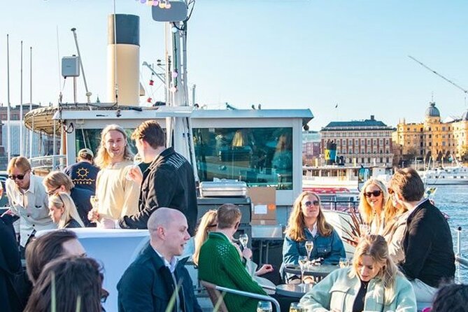 Stockholm: 2 Hour Guided Archipelago Tour - Key Points At a Glance