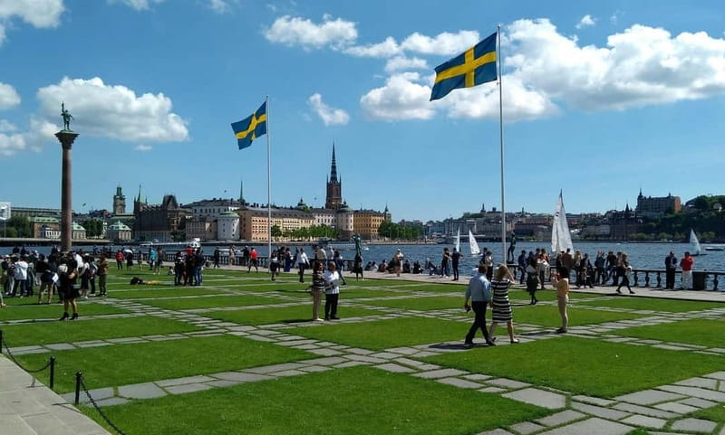 Stockholm: A Beauty On The Water - Old Town Walk & Boat Trip - Starting between the Opera House and Parliament
