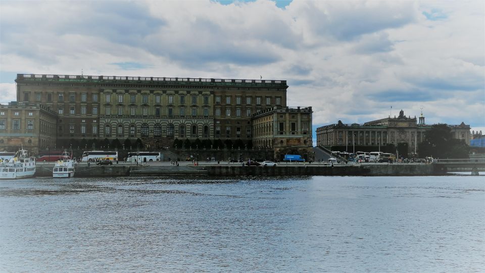 Stockholm: A Beauty On The Water - Old Town Walk & Boat Trip - Small corners that make the walk memorable